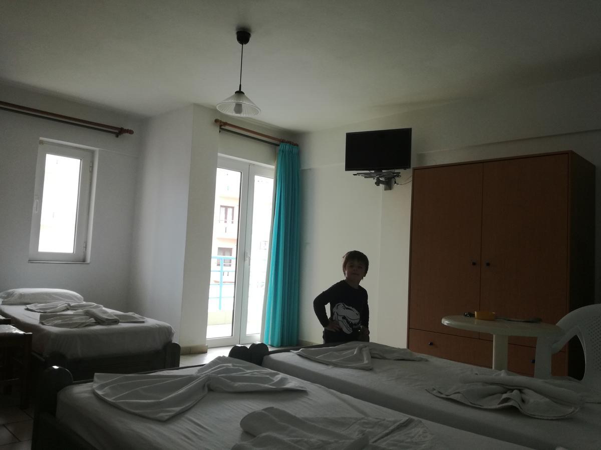 Olympic Star Aparthotel Херсонисос Екстериор снимка